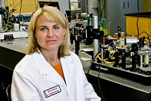 Jennifer Barton in the lab