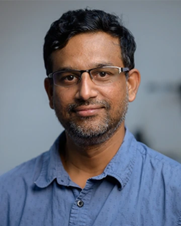 Krishna Muralidharan headshot